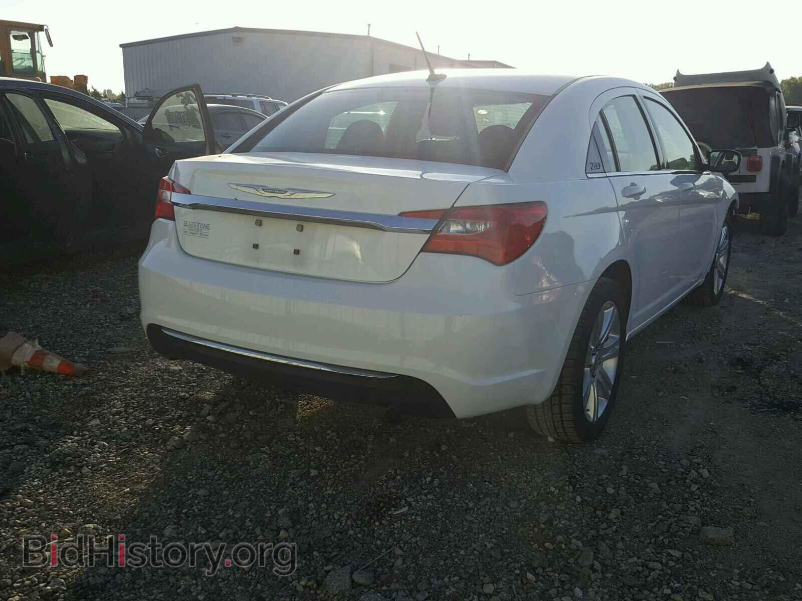 2012 CHRYSLER 200 - VIN: 1C3CCBBB6CN137454 - Фото 4