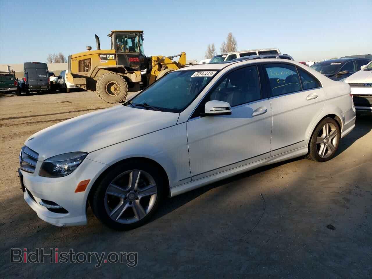 Photo WDDGF5EB4BR139914 - MERCEDES-BENZ C-CLASS 2011