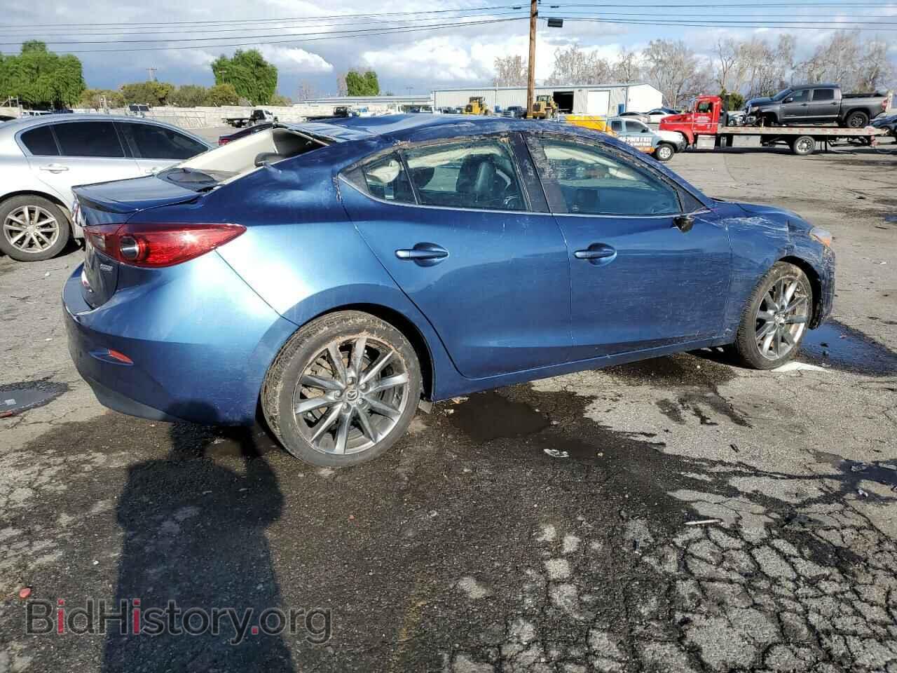 2018 MAZDA 3 - VIN: 3MZBN1V36JM199294 - Фото 3