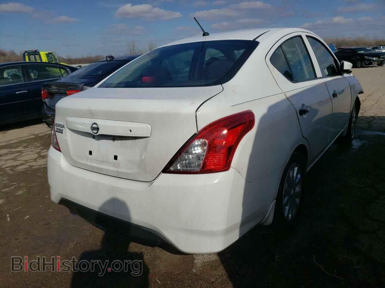 2016 NISSAN VERSA - VIN: 3N1CN7AP1GL832210 - Фото 4