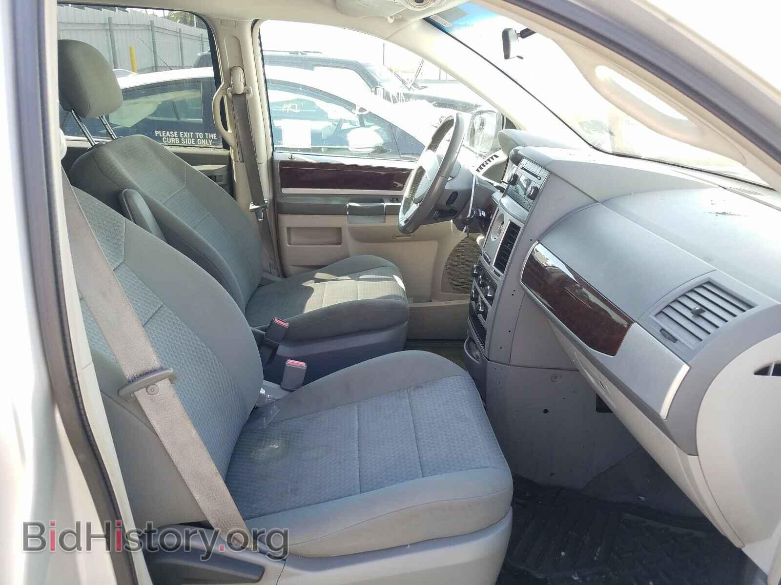 2010 CHRYSLER MINIVAN - VIN: 2A4RR5D17AR343869 - Фото 5