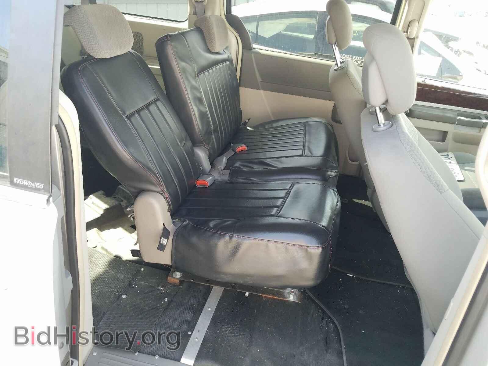 2010 CHRYSLER MINIVAN - VIN: 2A4RR5D17AR343869 - Фото 6