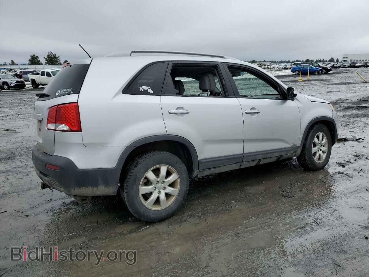2012 KIA SORENTO - VIN: 5XYKTDA25CG270069 - Фото 3