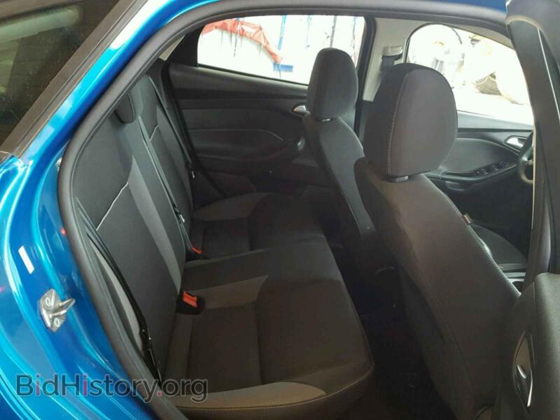 2014 Ford FOCUS (VIN 1FADP3F26EL270899) — photo 6 of 10