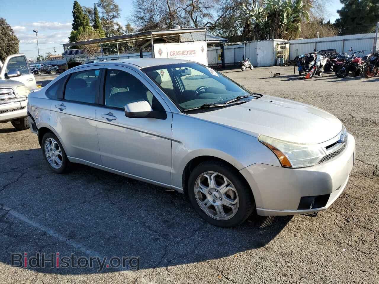 2009 FORD FOCUS - VIN: 1FAHP36N49W194342 - Photo 4