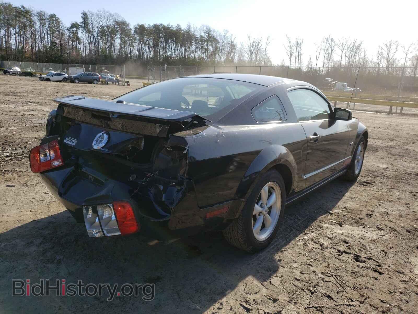 2009 FORD MUSTANG - VIN: 1ZVHT80N295114163 - Фото 4