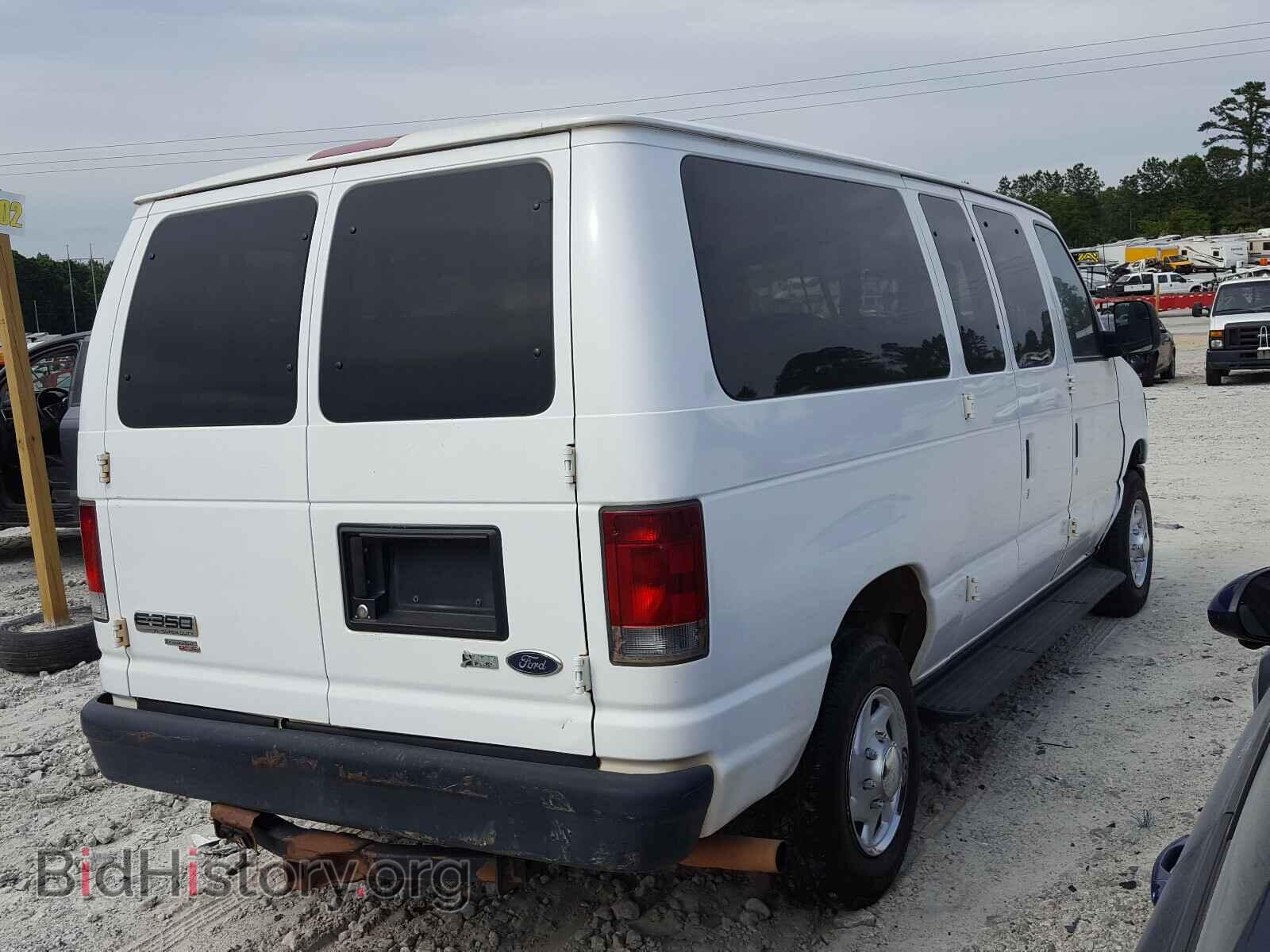 2011 FORD ECONOLINE - VIN: 1FBNE3BL1BDA85351 - Фото 4
