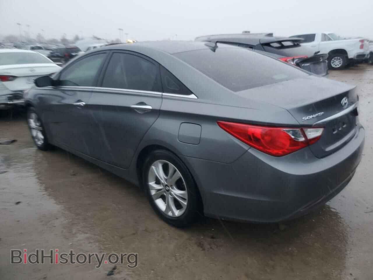 2013 HYUNDAI SONATA - VIN: 5NPEC4AC5DH664798 - Фото 2