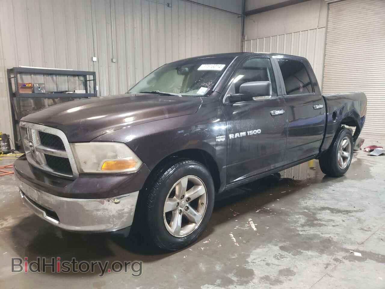 Photo 1D7RB1CT3BS555048 - DODGE All Models 2011