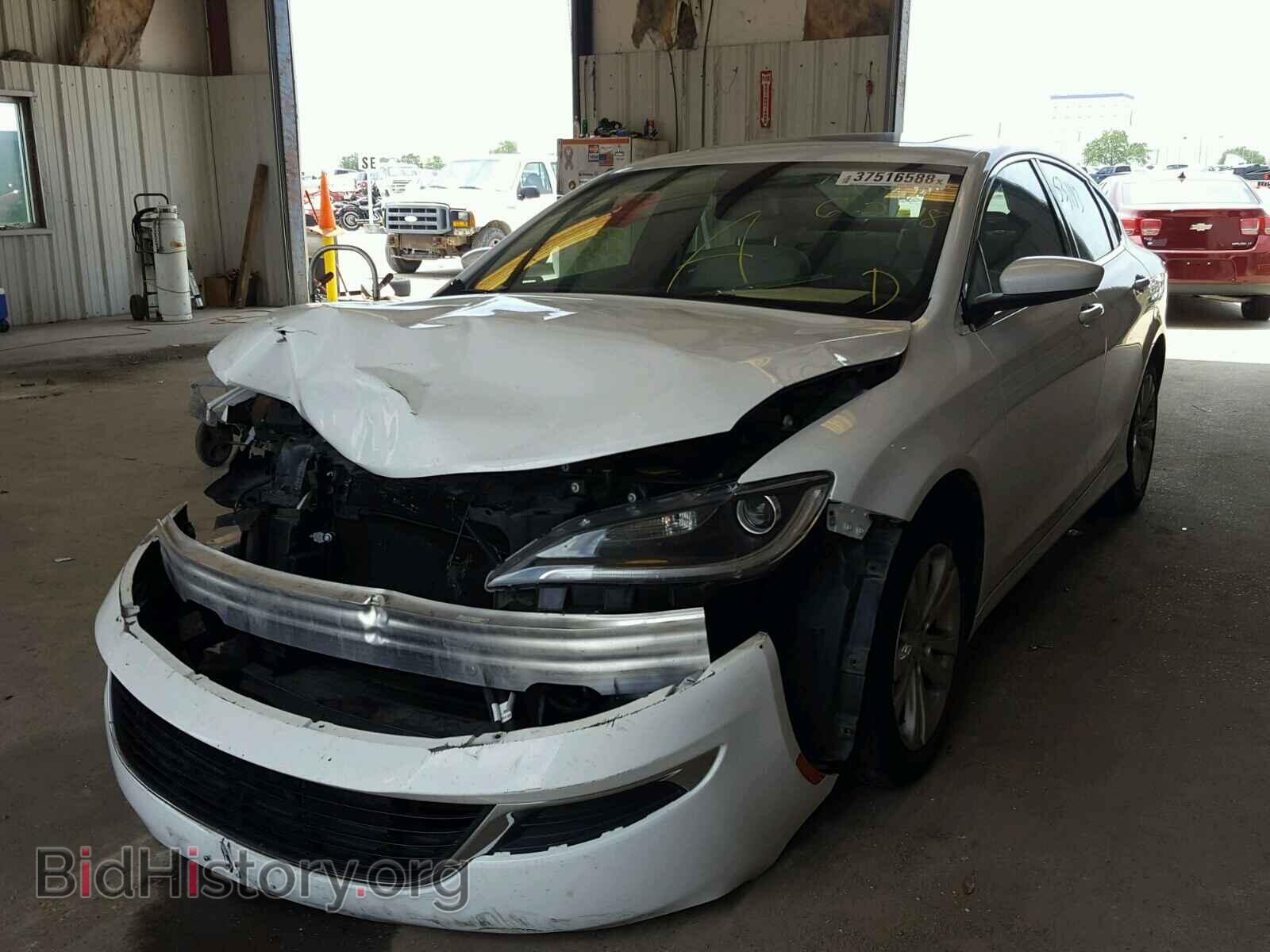2015 CHRYSLER 200 - VIN: 1C3CCCAB7FN669405 - Photo 2