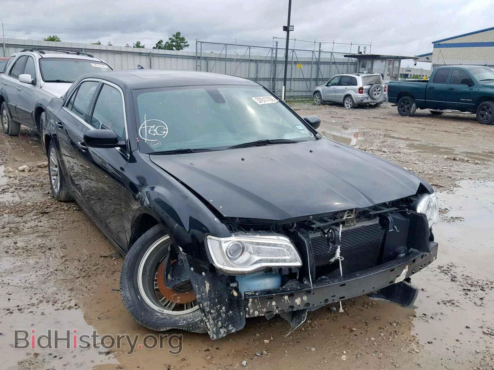 Фотография 2C3CCAAG2HH614405 - CHRYSLER 300 2017