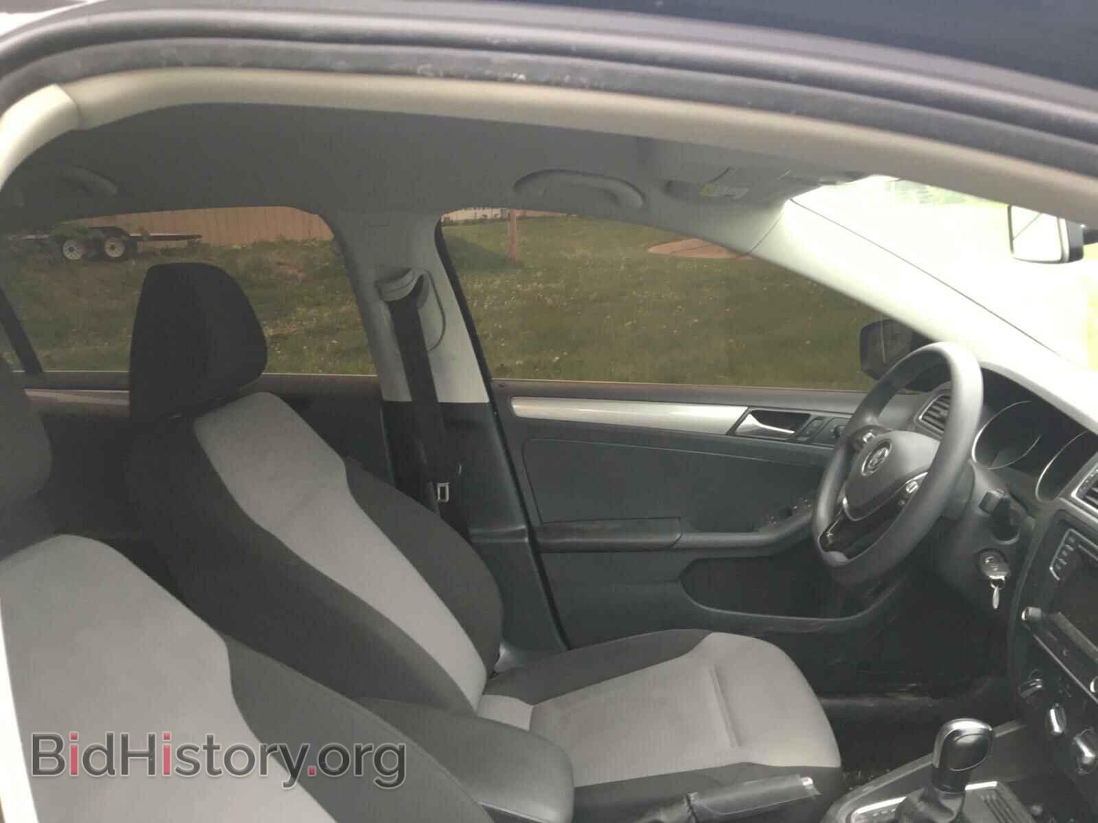 2017 VOLKSWAGEN JETTA - VIN: 3VW2B7AJ4HM301010 - Фото 5
