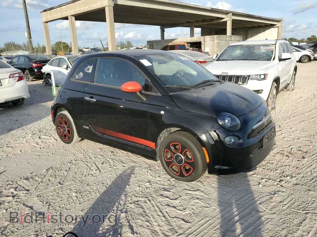 2015 FIAT 500 - VIN: 3C3CFFGEXFT541136 - Фото 4