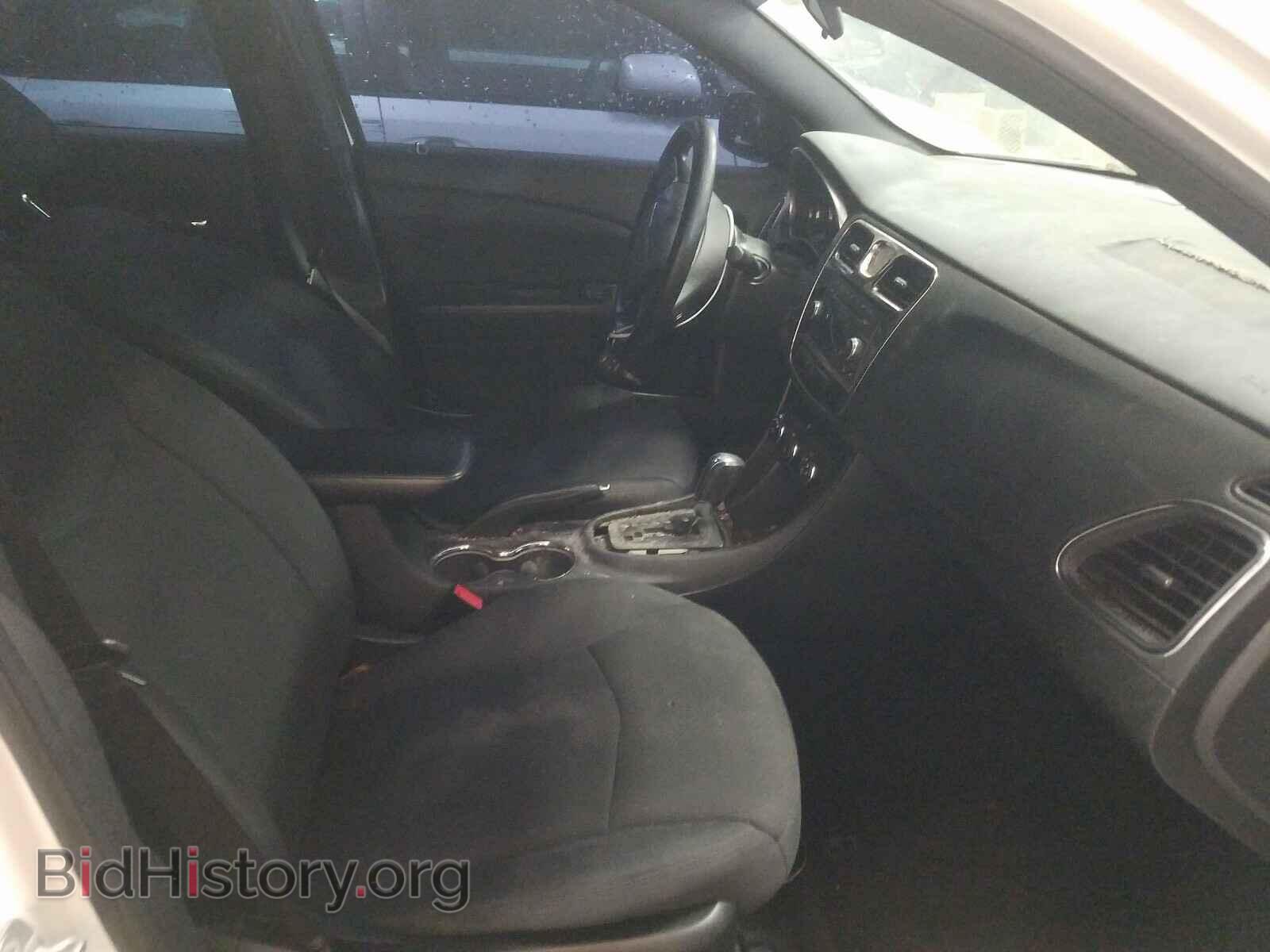 2014 CHRYSLER 200 - VIN: 1C3CCBAB4EN238142 - Фото 5