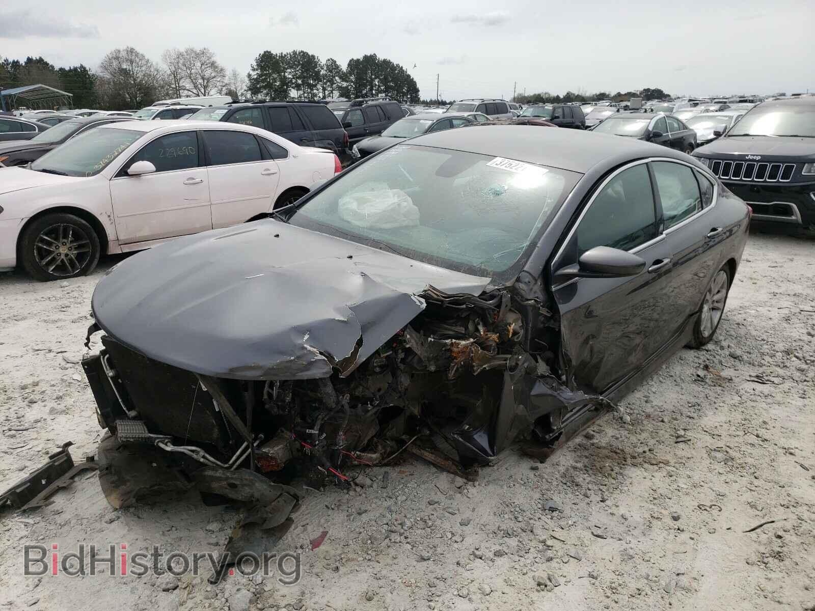 2016 CHRYSLER 200 - VIN: 1C3CCCAB7GN104847 - Photo 2