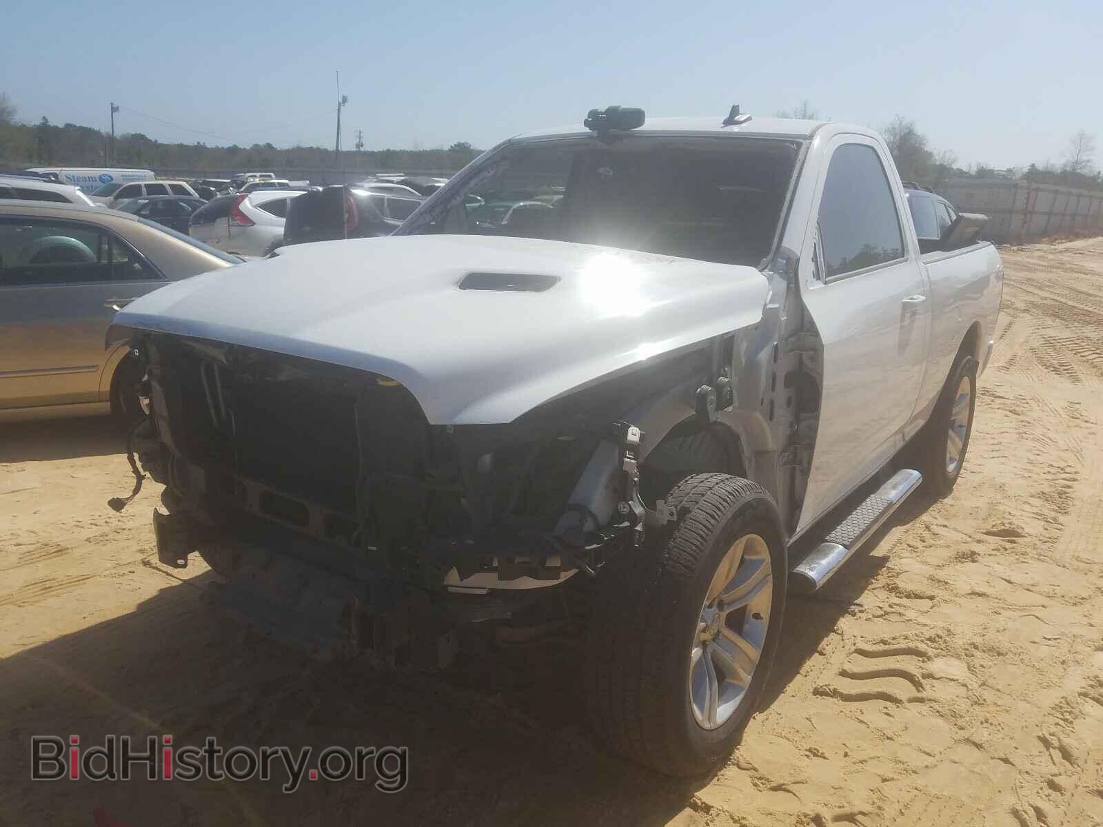 2014 RAM 1500 - VIN: 3C6JR7CT0EG127270 - Фото 2