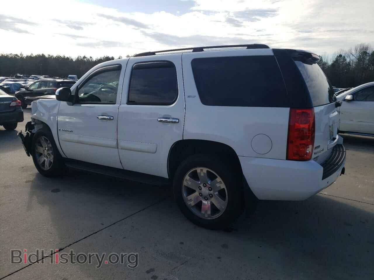 2008 GMC YUKON - VIN: 1GKFC13068J207795 - Фото 2