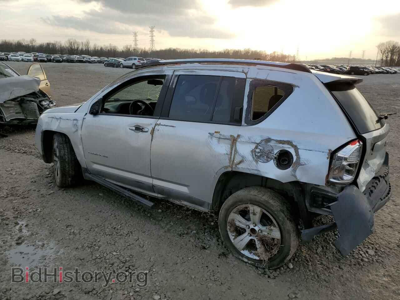 2011 JEEP COMPASS - VIN: 1J4NT1FA8BD138314 - Фото 2