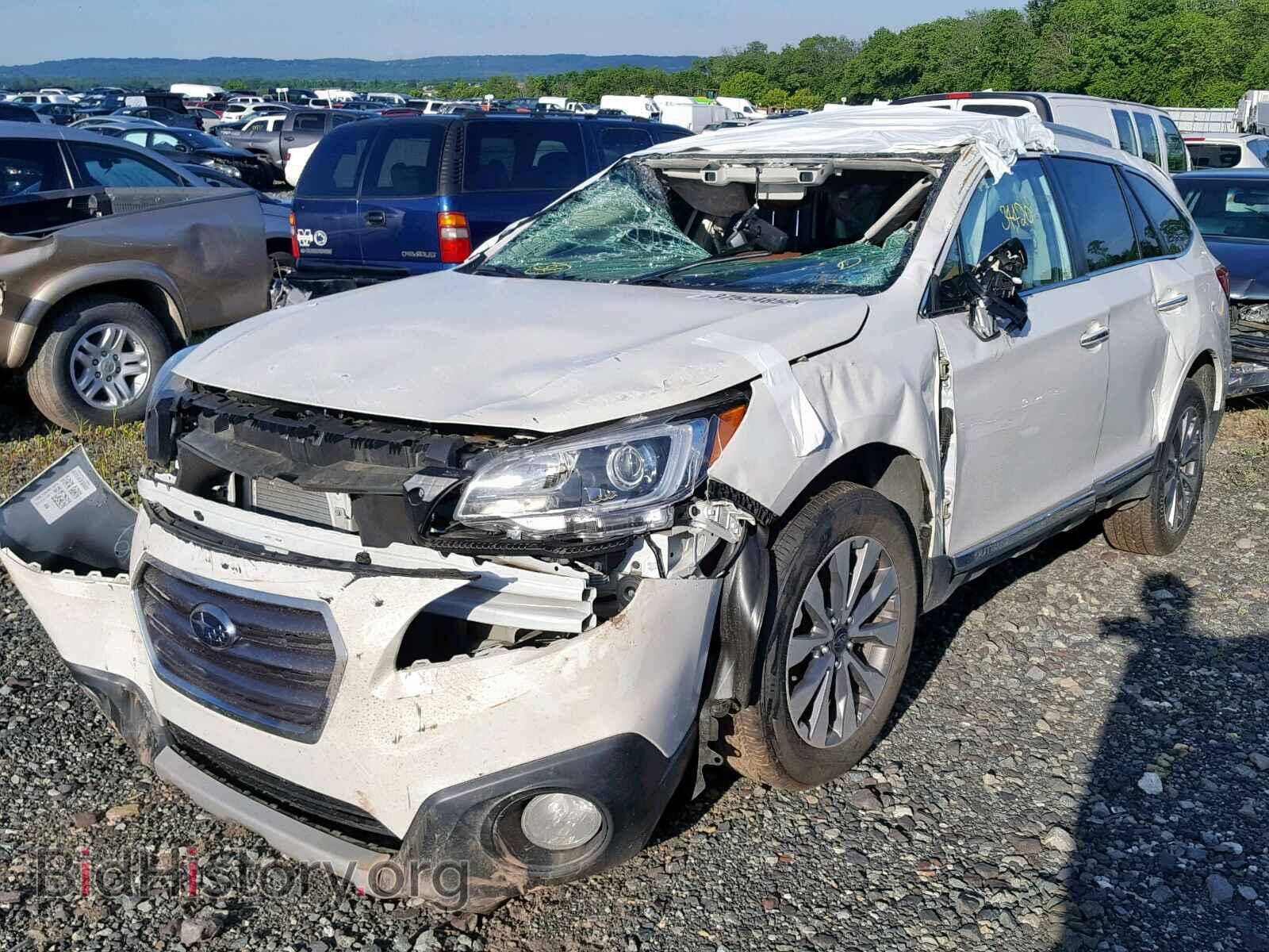 2017 SUBARU OUTBACK - VIN: 4S4BSATCXH3439159 - Фото 2
