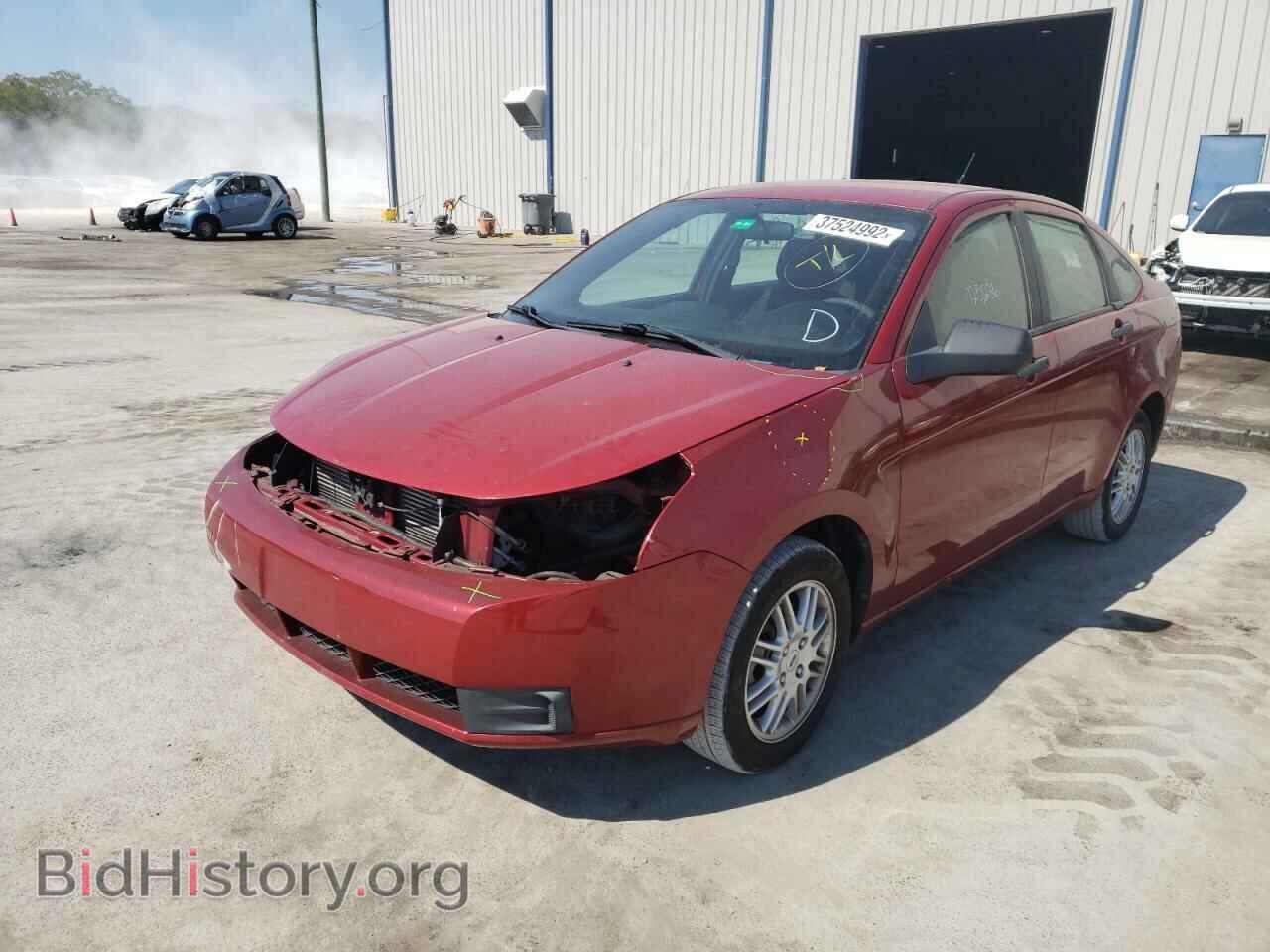 2011 FORD FOCUS - VIN: 1FAHP3FN0BW165877 - Фото 2