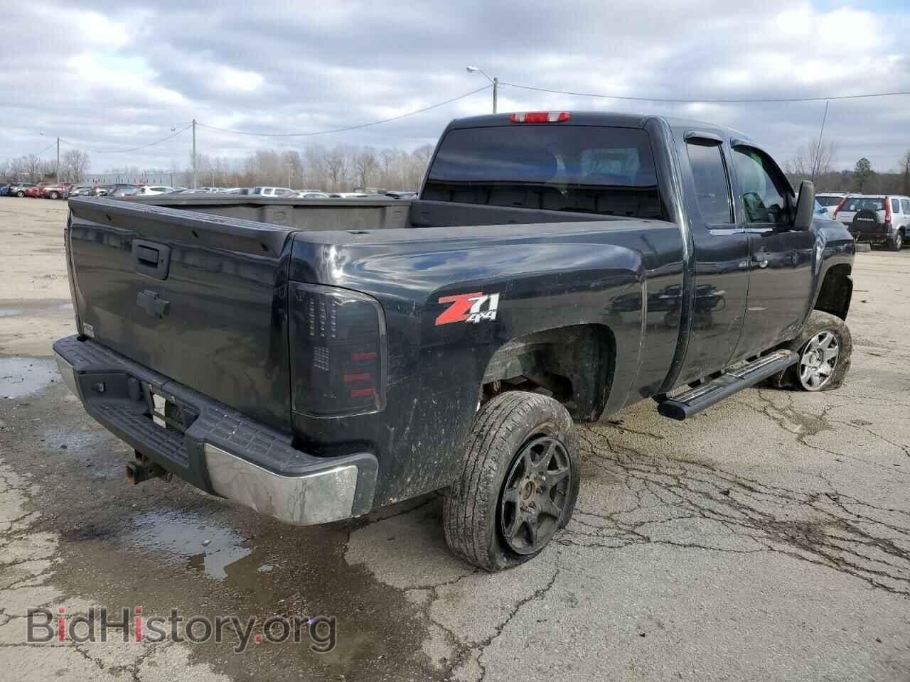2011 CHEVROLET SILVERADO - VIN: 1GCRKSE32BZ349658 - Фото 3
