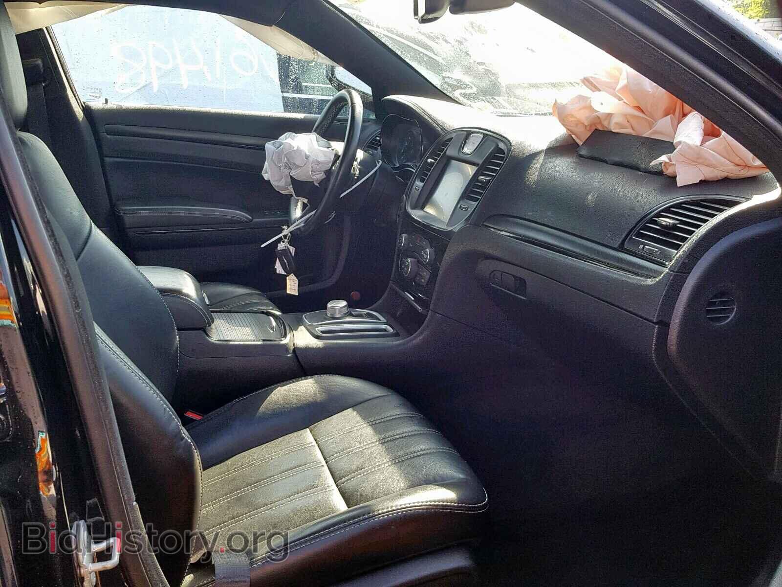 2016 CHRYSLER 300 - VIN: 2C3CCAGG6GH208620 - Photo 5