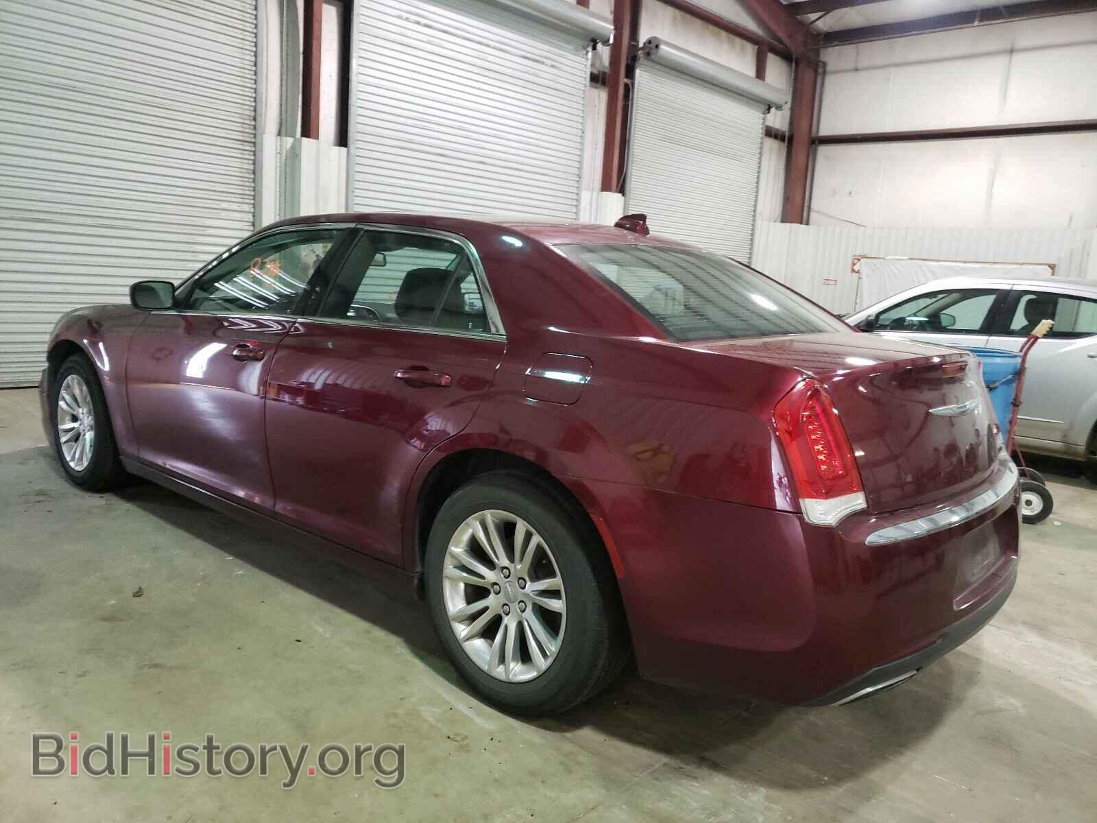 2016 CHRYSLER 300 - VIN: 2C3CCAAGXGH273611 - Фото 3