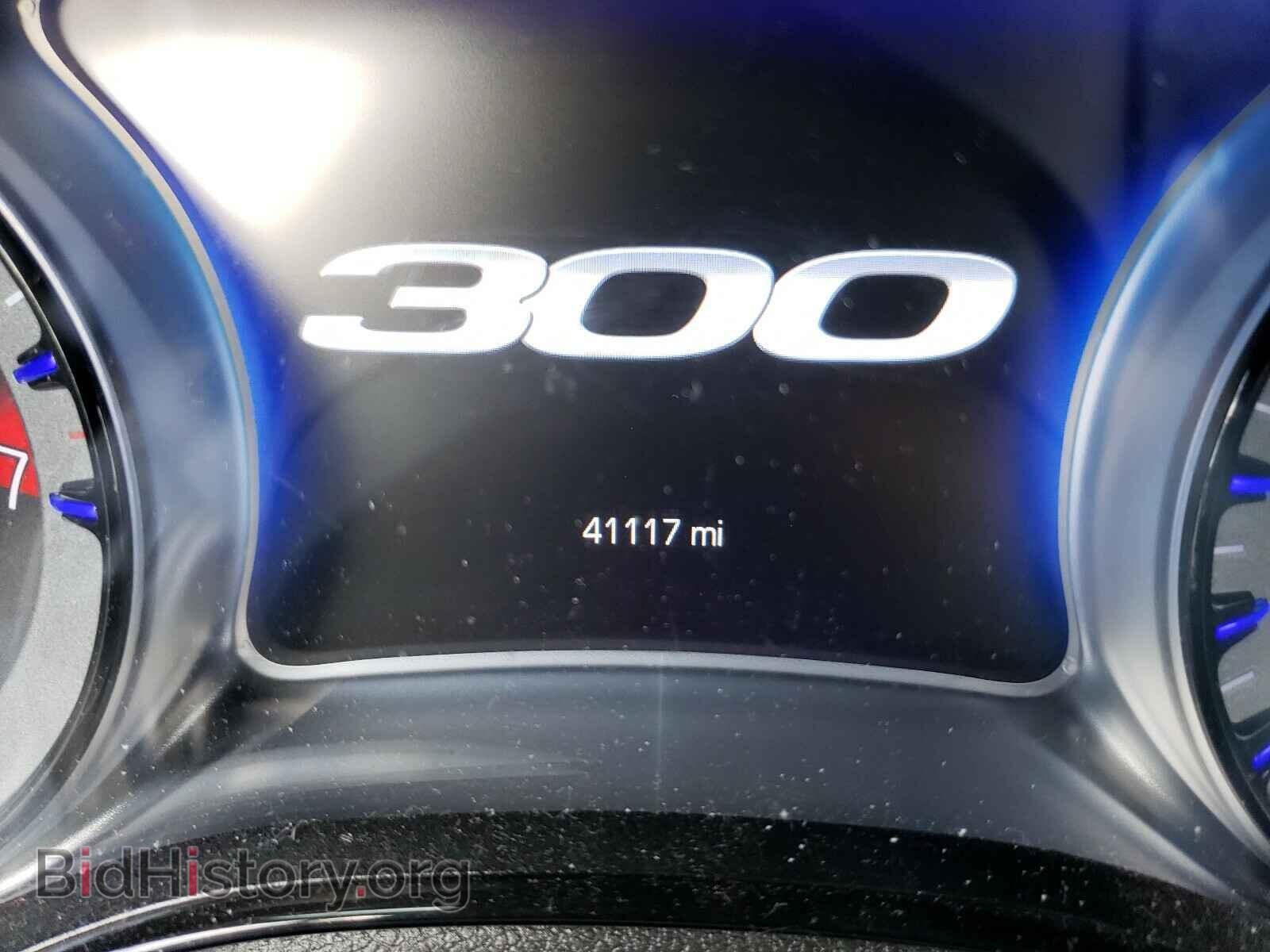 2019 CHRYSLER 300 - VIN: 2C3CCAGG7KH586163 - Фото 8