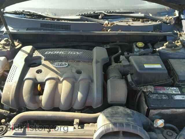 2007 KIA OPTIMA - VIN: KNAGE123775157046 - Фото 7