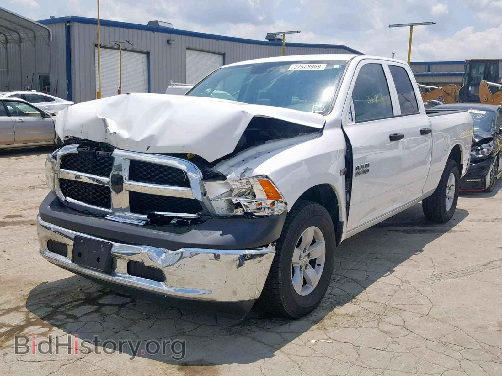 2018 RAM 1500 ST - VIN: 1C6RR6FT4JS238786 - Фото 2