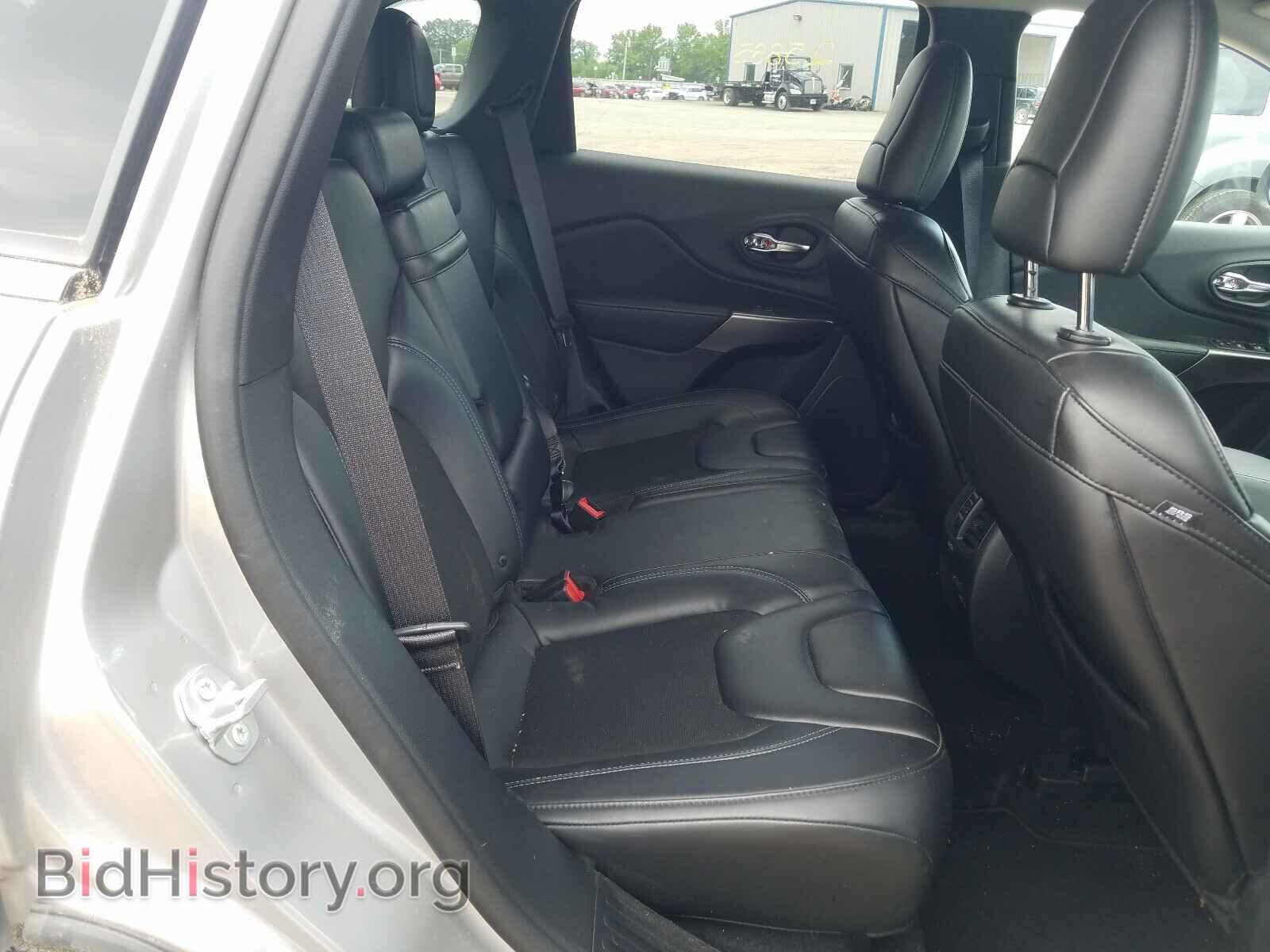 2019 JEEP CHEROKEE - VIN: 1C4PJLLB2KD348632 - Фото 6