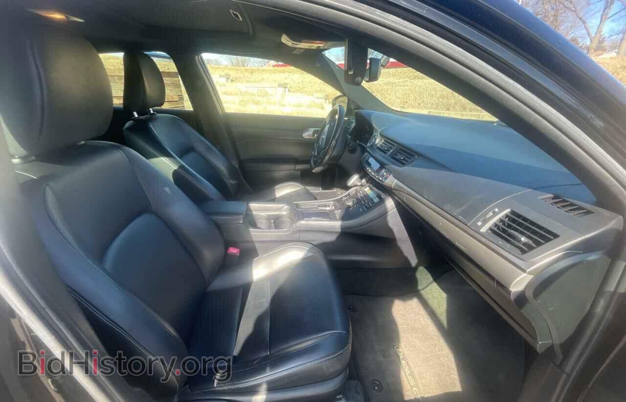 2014 LEXUS CT 200 - VIN: JTHKD5BH4E2190991 - Photo 5