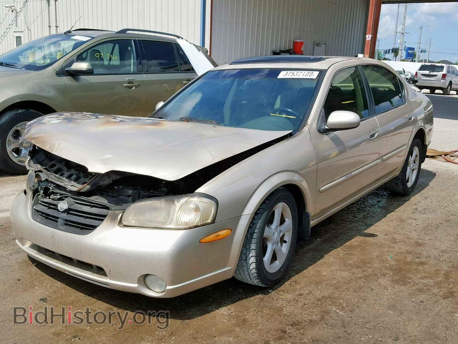 2000 NISSAN MAXIMA - VIN: JN1CA31D8YT704666 - Фото 2