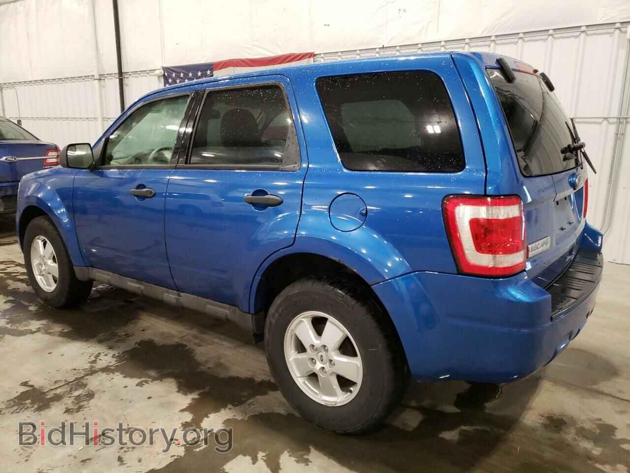 2011 FORD ESCAPE - VIN: 1FMCU0C71BKC05873 - Фото 2