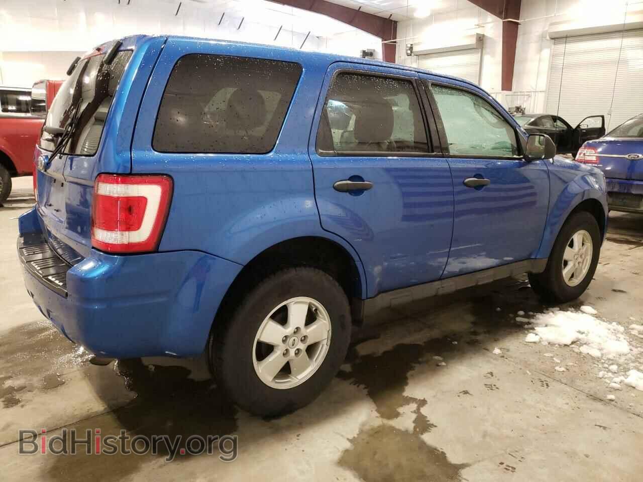 2011 FORD ESCAPE - VIN: 1FMCU0C71BKC05873 - Фото 3