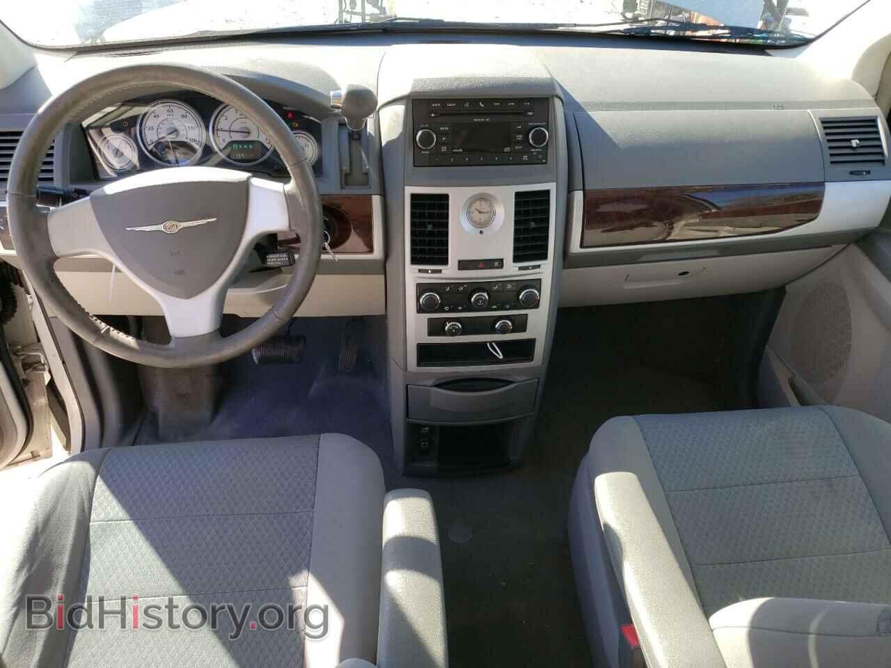 2010 CHRYSLER MINIVAN - VIN: 2A4RR5D13AR440728 - Фото 8