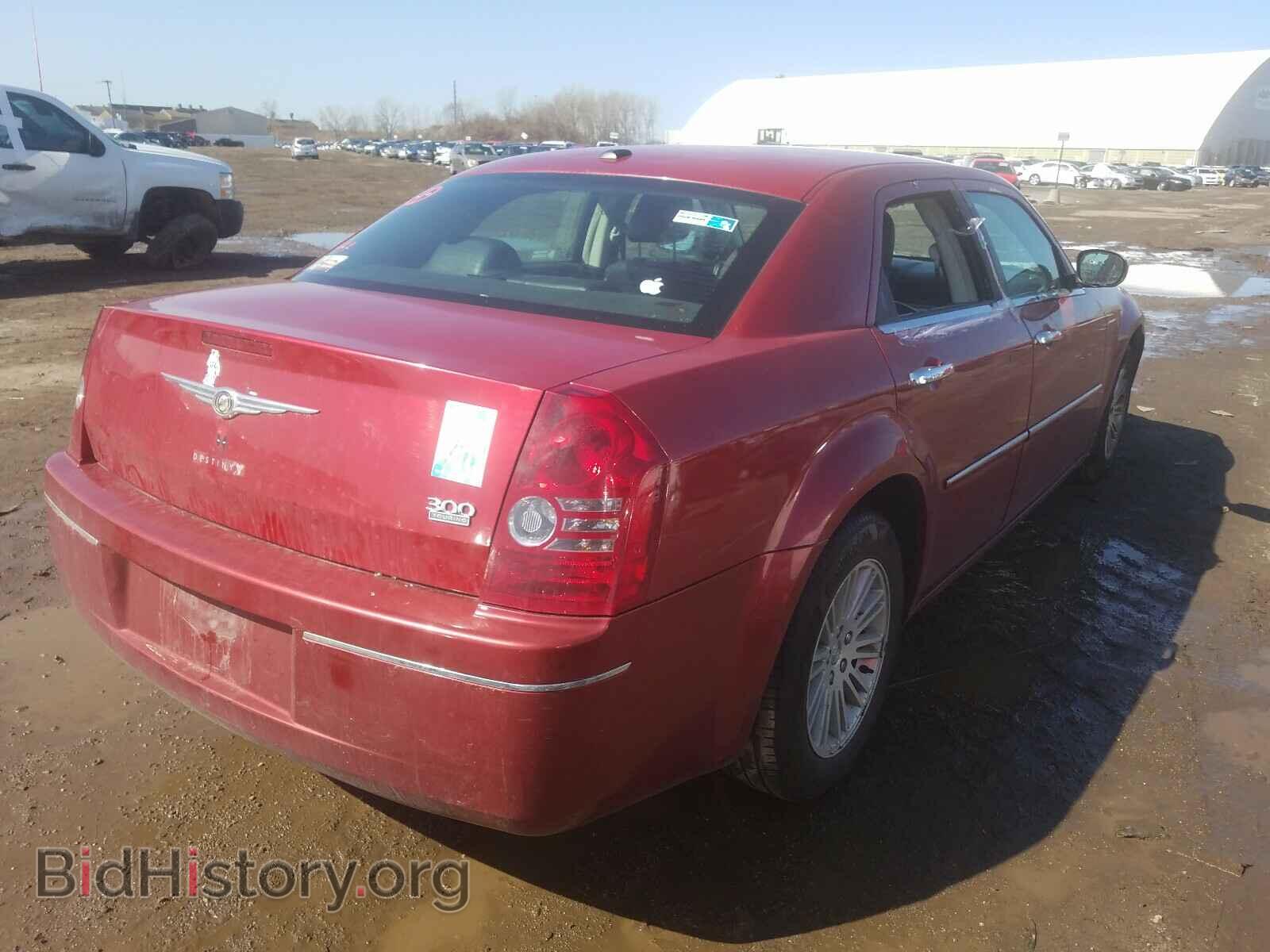 2010 CHRYSLER 300 - VIN: 2C3CA5CV4AH152038 - Фото 4