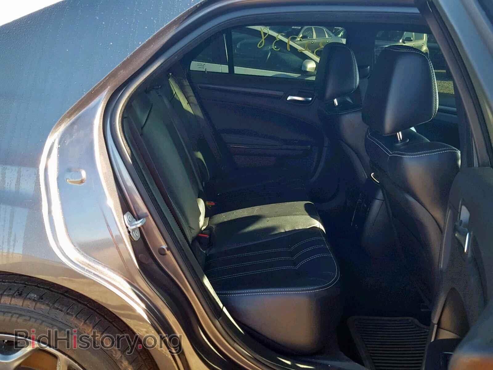 2016 CHRYSLER 300 - VIN: 2C3CCAGG3GH305032 - Фото 6