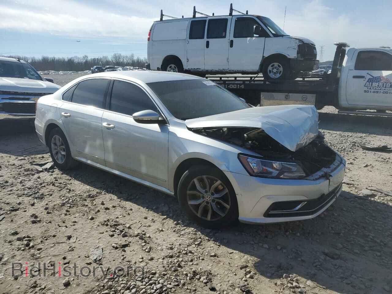 2017 VOLKSWAGEN PASSAT - VIN: 1VWAT7A31HC065332 - Фото 4