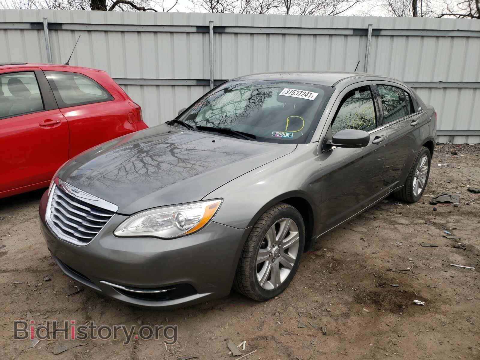2012 CHRYSLER 200 - VIN: 1C3CCBBBXCN268998 - Фото 2
