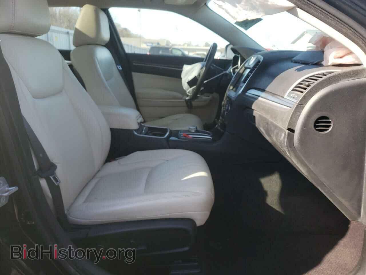 2017 CHRYSLER 300 - VIN: 2C3CCARG1HH624296 - Фото 5