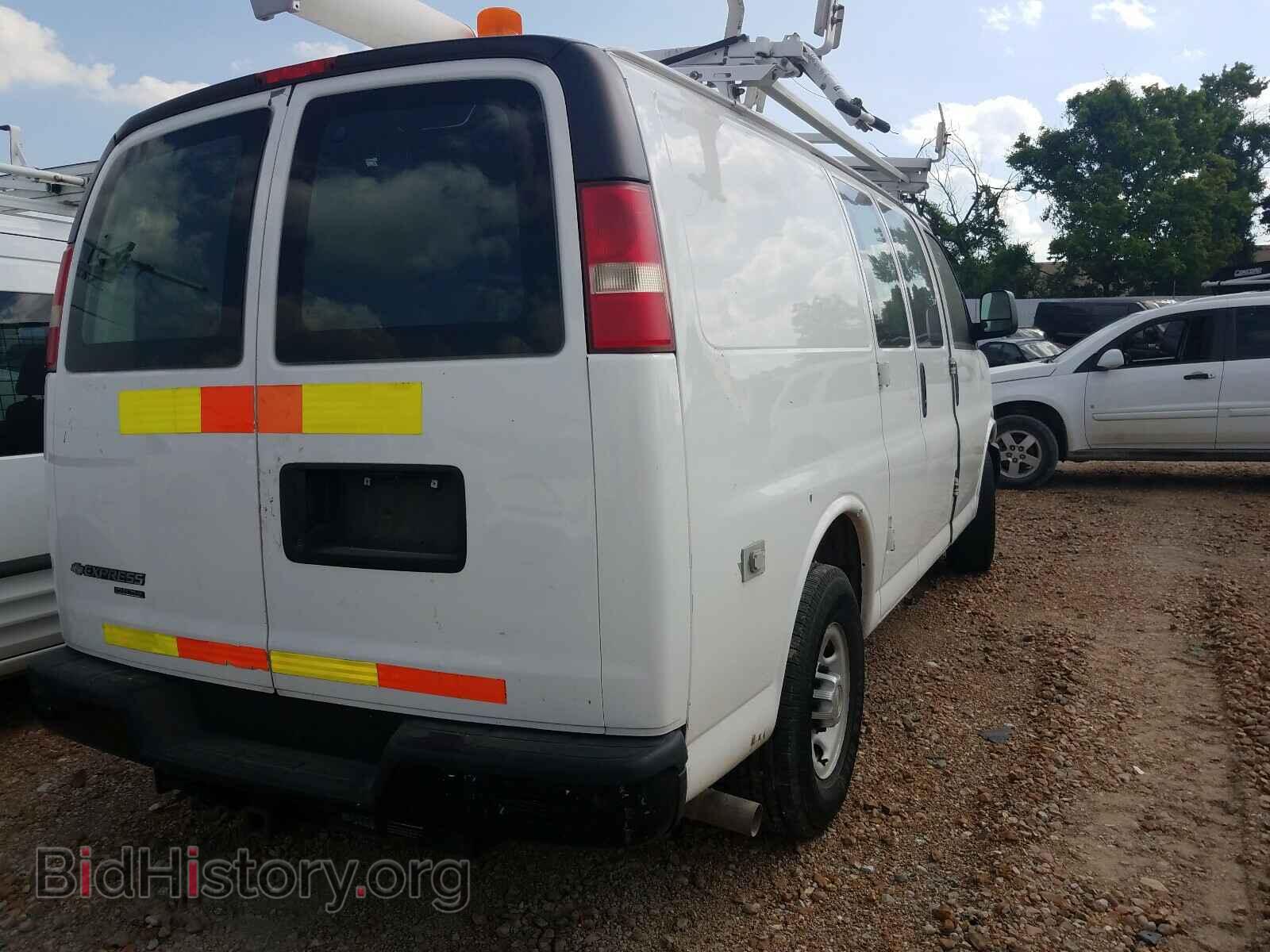 2011 CHEVROLET EXPRESS - VIN: 1GCWGFCB2B1129800 - Фото 4