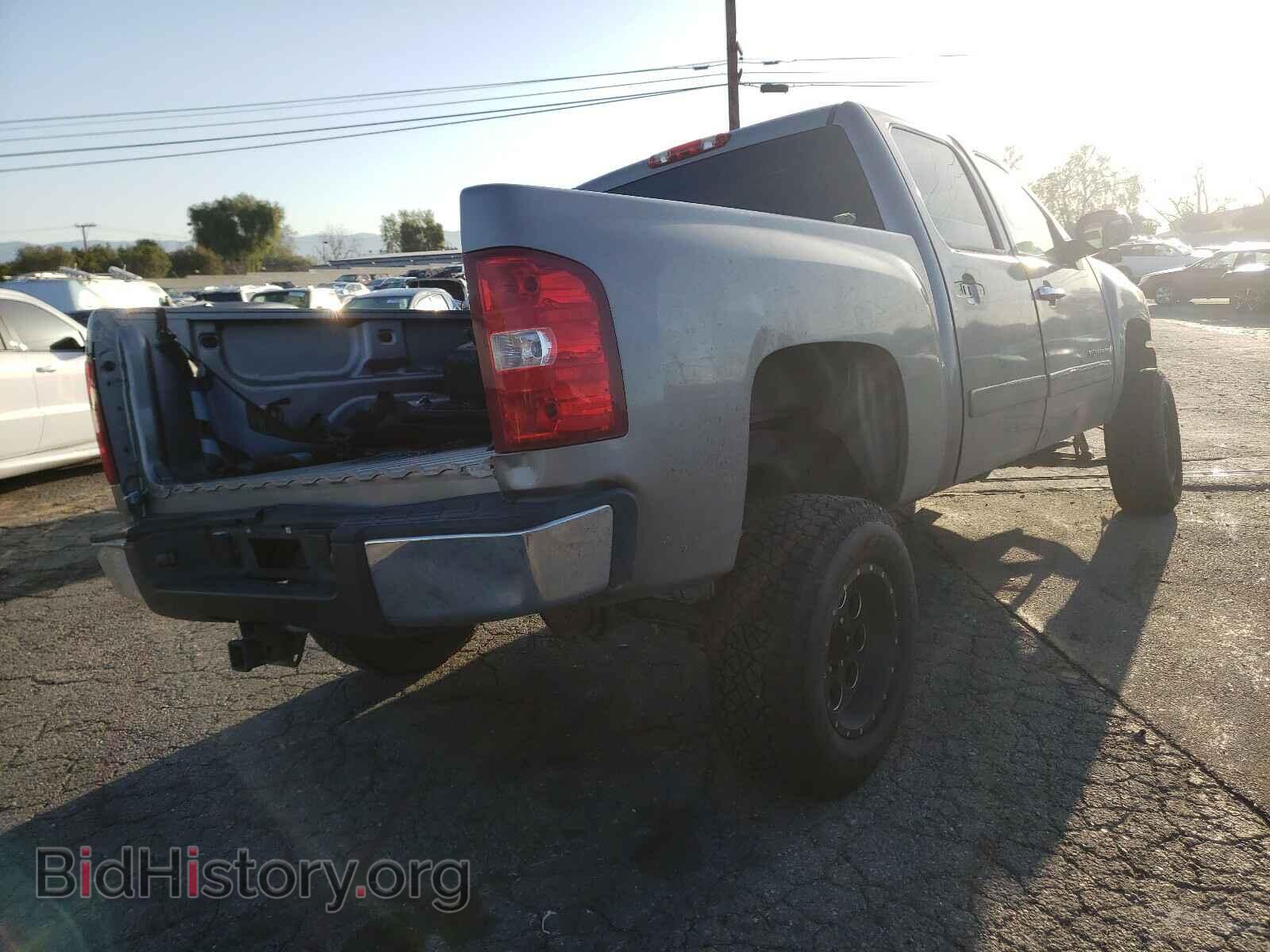 2007 CHEVROLET SILVERADO - VIN: 2GCEC13J471557774 - Фото 4