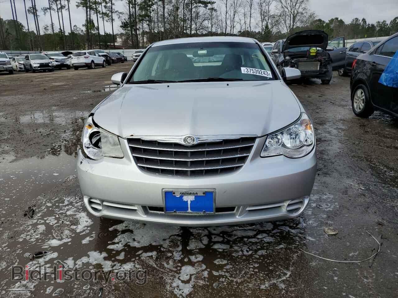 2010 CHRYSLER SEBRING - VIN: 1C3CC5FB3AN229484 - Фото 5