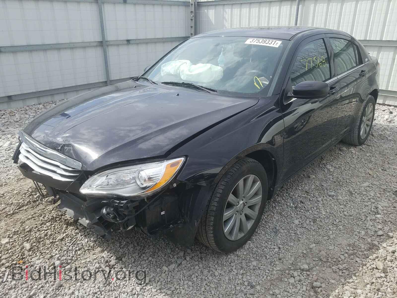 2013 CHRYSLER 200 - VIN: 1C3CCBBB3DN728729 - Фото 2