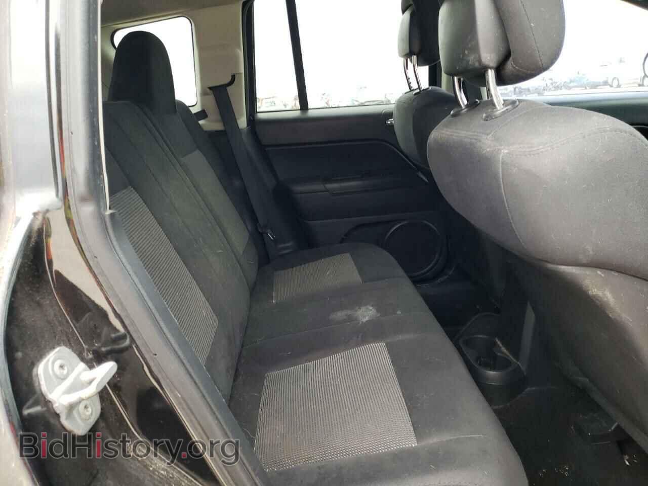 2011 JEEP COMPASS - VIN: 1J4NT1FA9BD175033 - Photo 6