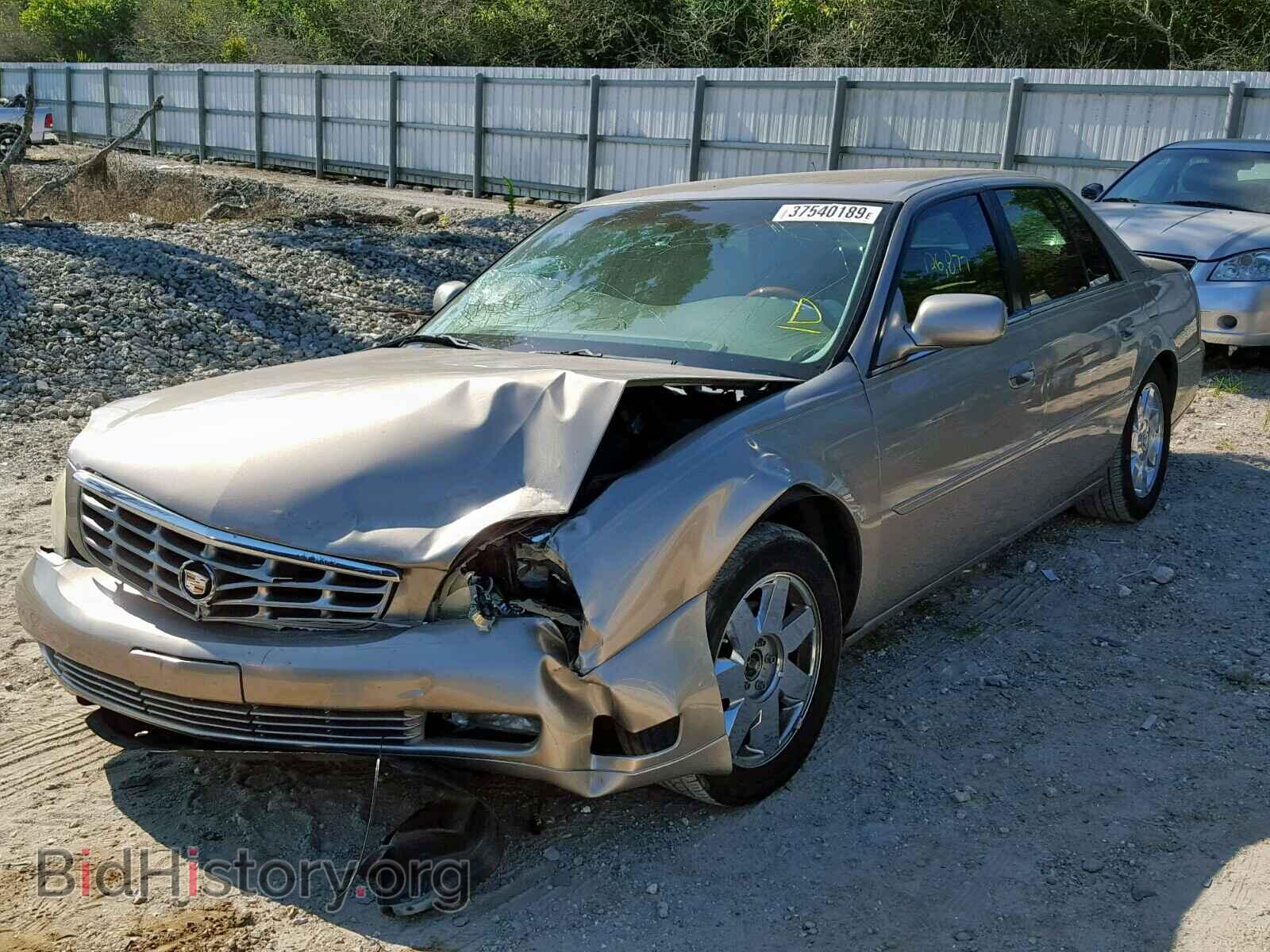 2004 CADILLAC DEVILLE - VIN: 1G6KF579X4U241655 - Photo 2