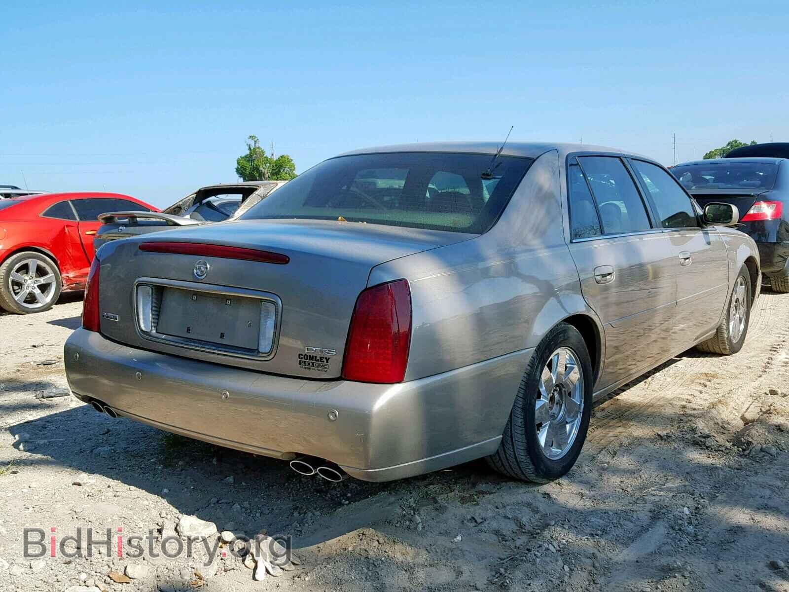 2004 CADILLAC DEVILLE - VIN: 1G6KF579X4U241655 - Photo 4