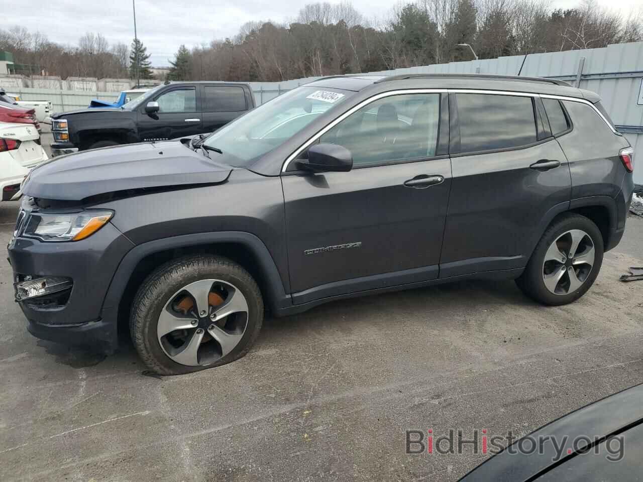 Photo 3C4NJDBB8HT640044 - JEEP COMPASS 2017