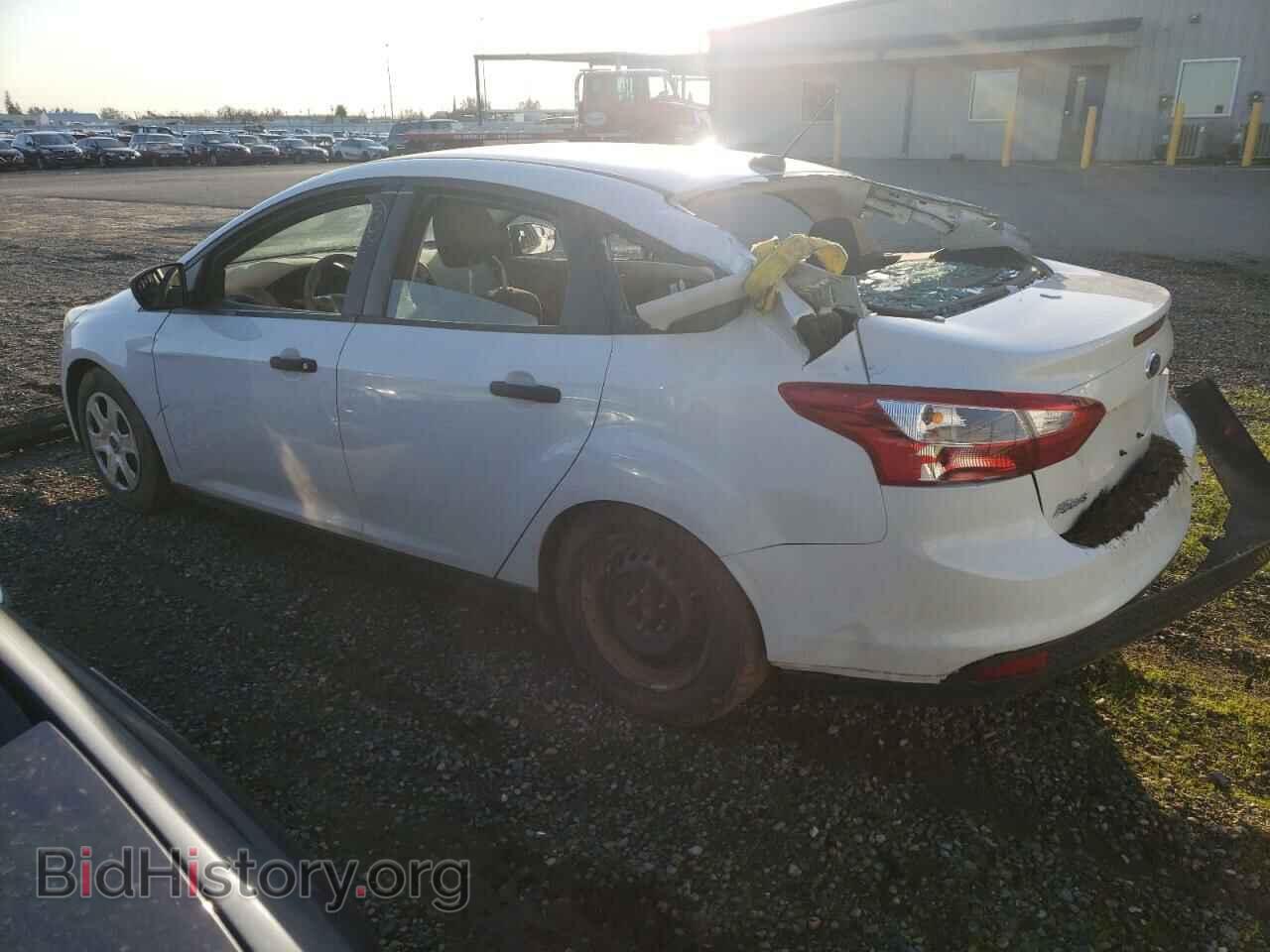 2014 FORD FOCUS - VIN: 1FADP3E29EL241883 - Photo 2